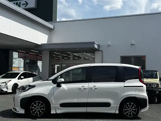 トヨタ シエンタ ハイブリッド Z 熊本県 2022(令4)年 7.4万km ホワイトパールクリスタルシャイン モデリスタエアロ/モデリスタ15インチAW/純正ナビ/【フルセグTV/Bluetooth/Applecarplay】/アラウンドビューモニター/両側パワースライドドア/レーダークルーズコントロール/プリクラッシュセーフティ/レーンキープアシスト/ロードサインアシスト/パーキングサポートブレーキ/ブラインドスポットモニター/オートLEDライト