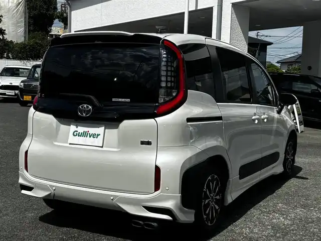 トヨタ シエンタ ハイブリッド Z 熊本県 2022(令4)年 7.4万km ホワイトパールクリスタルシャイン モデリスタエアロ/モデリスタ15インチAW/純正ナビ/【フルセグTV/Bluetooth/Applecarplay】/アラウンドビューモニター/両側パワースライドドア/レーダークルーズコントロール/プリクラッシュセーフティ/レーンキープアシスト/ロードサインアシスト/パーキングサポートブレーキ/ブラインドスポットモニター/オートLEDライト