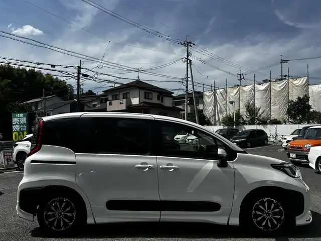トヨタ シエンタ ハイブリッド Z 熊本県 2022(令4)年 7.4万km ホワイトパールクリスタルシャイン モデリスタエアロ/モデリスタ15インチAW/純正ナビ/【フルセグTV/Bluetooth/Applecarplay】/アラウンドビューモニター/両側パワースライドドア/レーダークルーズコントロール/プリクラッシュセーフティ/レーンキープアシスト/ロードサインアシスト/パーキングサポートブレーキ/ブラインドスポットモニター/オートLEDライト