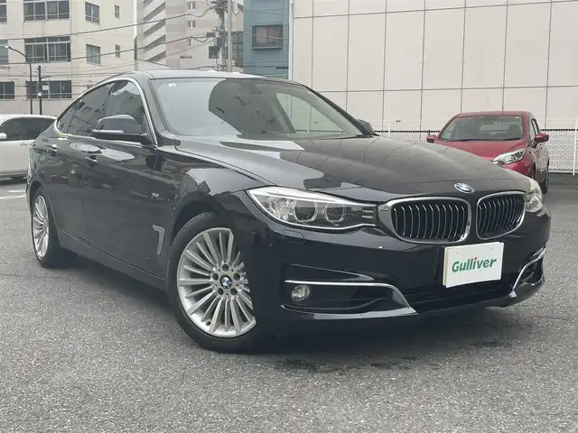 ＢＭＷ ３２８ｉ グランツーリスモ ラグジュアリー 神奈川県 2014(平26)年 8万km サファイアブラックP 純正メモリナビ＆フルセグTV/CD/DVD/BT/USB/AUX/バックカメラ/ミラー一体型ETC/黒革シート/前席シートヒーター/前席パワーシート/社外前後ドライブレコーダー/リアコーナーセンサー/パワーバックドア/電動格納式リアウイング/純正１８inアルミホイール/オートライト/LEDライト/フォグランプ/ウインカーミラー/電動格納ミラー/スマートキー/プッシュスタート/W＆サイド＆カーテンエアバッグ/横滑り防止装置/ABS/ターボ付/フロアマット/保証書/取扱説明書/スペアキー有