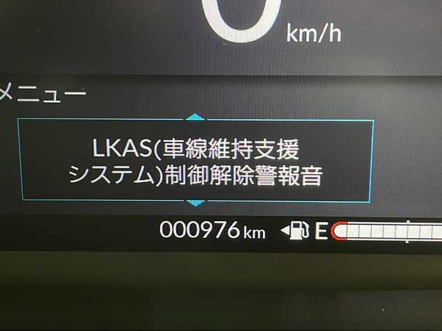 ホンダ Ｎ ＢＯＸ カスタム ターボ 千葉県 2025(令7)年 0.1万km プラチナホワイトパール 禁煙車/純正SDフルセグナビ/ホンダセンシング/衝突軽減ブレーキ/レーンキープアシスト/レーダークルーズコントロール/前後コーナーセンサー/バックカメラ/パドルシフト/ステアリングスイッチ/本革巻きステアリング/両側パワースライドドア/シーケンシャルウインカー/LEDヘッドライト/オートライトハイビーム/前席シートヒーター/純正フロアマット/純正15インチアルミホイール/電動パーキングブレーキ/ブレーキホールド/スマートキー/スペアキー