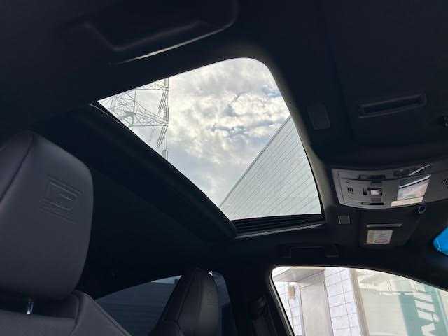 レクサス ＥＳ 300h Fスポーツ 埼玉県 2019(平31)年 5万km ホワイトノーヴァガラスフレーク 純正12.3型ナビ/バックカメラ/フルセグ/サンルーフ/衝突被害軽減ブレーキ/車線逸脱抑制装置/レーダークルーズコントロール/オートマチックハイビーム/クリアランスソナー/BSM/ETC2.0/デジタルインナーミラー/HUD/ドラレコ/シートヒーター/ベンチレーション/ステアリングヒーター/純正19インチAW/LEDヘッドライト/スマートキー