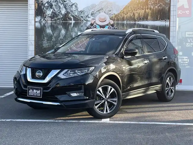 日産 エクストレイル 20Xi レザーエディション 長野県 2020(令2)年 7.3万km ダイヤモンドブラック 切替4WD/ETC/バックカメラ/全方位カメラ/ブラインドスポットモニター/前席・後席シートヒーター/レザーシート/運転席・助手席パワーシート/電動パーキングブレーキ/オートホールド機能/追従機能付クルーズコントロール/パワーバックドア/アイドリングストップ/横滑り防止機能/コーナーセンサー/純正フロアマット/純正アルミホイール