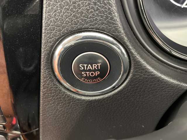 日産 エクストレイル 20Xi レザーエディション 道央・札幌 2020(令2)年 7.3万km ダイヤモンドブラック ・切替4WD/・バックカメラ/全方位カメラ/・エマージェンシーブレーキ/・ブラインドスポットモニター/・前席・後席シートヒーター/・運転席・助手席パワーシート/・デジタルインナーミラー/・電動パーキングブレーキ/・オートホールド機能/・追従機能付クルーズコントロール/・パワーバックドア/・アイドリングストップ/・横滑り防止機能/・コーナーセンサー/・純正フロアマット/・純正アルミホイール/・ETC