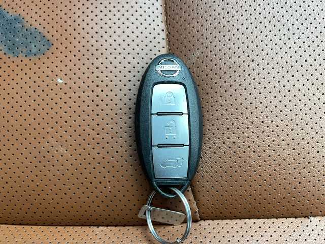 日産 エクストレイル 20Xi レザーエディション 道央・札幌 2020(令2)年 7.3万km ダイヤモンドブラック ・切替4WD/・バックカメラ/全方位カメラ/・エマージェンシーブレーキ/・ブラインドスポットモニター/・前席・後席シートヒーター/・運転席・助手席パワーシート/・デジタルインナーミラー/・電動パーキングブレーキ/・オートホールド機能/・追従機能付クルーズコントロール/・パワーバックドア/・アイドリングストップ/・横滑り防止機能/・コーナーセンサー/・純正フロアマット/・純正アルミホイール/・ETC