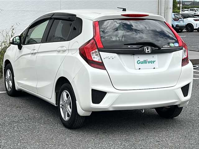 ホンダ フィット 13G Fパッケージ 千葉県 2016(平28)年 4万km プレミアムホワイトパールⅡ ナビ　Ｂカメ　ビルトインＥＴＣ　ドライブレコーダー　アイドリングップ　ワンセグＴＶ　Ｂｔ　ＤＶＤ　１４インチＡＷ　ハロゲンライト　エアバッグ　フロアマット純正　パワーステアリング　パワーウィンドウ