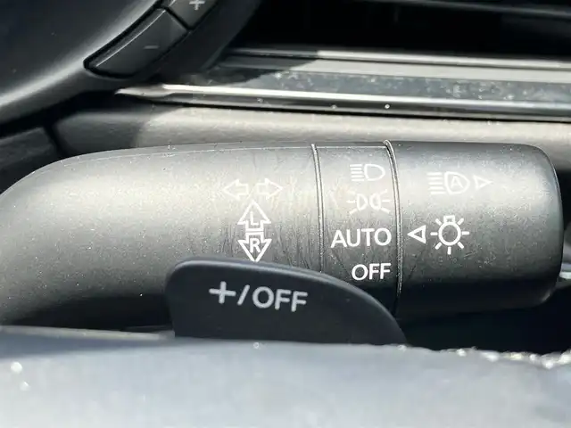 マツダ ＣＸ－３０ XD Lパッケージ 静岡県 2020(令2)年 2.6万km スノーフレイクホワイトパールマイカ エンジンスタートボタン/パワーステアリング/パワーウィンドウ/取扱説明書/パドルシフト/オートエアコン/スマートキー/スペアキー１本/クルーズコントロール/アイドリングストップ/USB入力端子/ETC/全方位カメラ/純正ナビ（CD/DVD/BT/フルセグ）/電動リアゲート/純正フロアマット/D席パワーシート/D席N席シートヒーター/純正アルミホイール/ABS/横滑り防止装置/コーナーセンサー前後/レーンキープアシスト/オートライト/オートマチックハイビーム/LEDヘッドライト/W＋サイドエアバック/衝突軽減システム/BOSEスピーカー/ステアリングヒーター