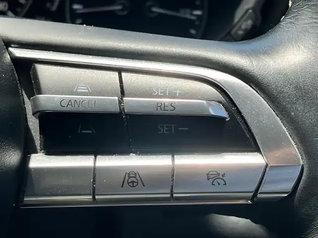 マツダ ＣＸ－３０ XD Lパッケージ 静岡県 2020(令2)年 2.6万km スノーフレイクホワイトパールマイカ エンジンスタートボタン/パワーステアリング/パワーウィンドウ/取扱説明書/パドルシフト/オートエアコン/スマートキー/スペアキー１本/クルーズコントロール/アイドリングストップ/USB入力端子/ETC/全方位カメラ/純正ナビ（CD/DVD/BT/フルセグ）/電動リアゲート/純正フロアマット/D席パワーシート/D席N席シートヒーター/純正アルミホイール/ABS/横滑り防止装置/コーナーセンサー前後/レーンキープアシスト/オートライト/オートマチックハイビーム/LEDヘッドライト/W＋サイドエアバック/衝突軽減システム/BOSEスピーカー/ステアリングヒーター