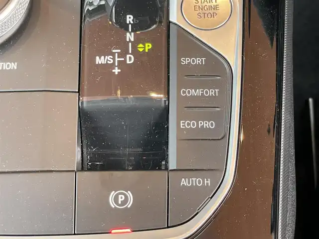 ＢＭＷ ＢＭＷ １１８ｄ Mスポーツ 鹿児島県 2021(令3)年 5万km ミネラルグレー 禁煙車/ワンオーナー/純正ナビ/Bluetooth/バックカメラ/前方ドライブレコーダー/純正フロアマット/パワーシート/純正18インチアルミホイール/横滑り防止装置/オートライト/LEDヘッドライト/取扱説明書/保証書/スペアキー