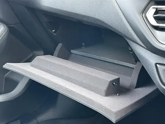 ＢＭＷ ＢＭＷ １１８ｄ Mスポーツ 鹿児島県 2021(令3)年 5万km ミネラルグレー 禁煙車/ワンオーナー/純正ナビ/Bluetooth/バックカメラ/前方ドライブレコーダー/純正フロアマット/パワーシート/純正18インチアルミホイール/横滑り防止装置/オートライト/LEDヘッドライト/取扱説明書/保証書/スペアキー