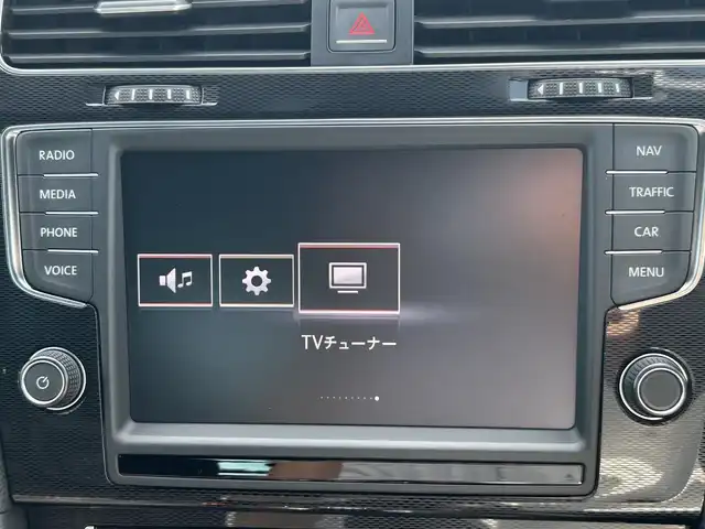 フォルクスワーゲン ゴルフ ＧＴＩ パフォーマンス 愛知県 2014(平26)年 1.3万km ガンＭ スマートキー/プッシュスタート/純正ナビ/フルセグTV/BT/バックカメラ/ETC/純正19インチAW/純正キャリパー/プリクラッシュセーフティ/レーンキープアシスト/クリアランスソナー /アダクティブクルーズコントロール/ドライブレコーダー/レーダー探知機/アイドリングストップ/オートライト/取説、保証書/スペアキー