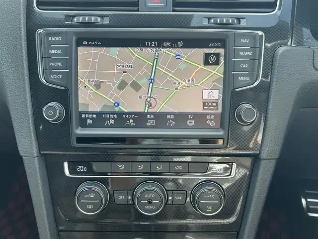 フォルクスワーゲン ゴルフ ＧＴＩ パフォーマンス 愛知県 2014(平26)年 1.3万km ガンＭ スマートキー/プッシュスタート/純正ナビ/フルセグTV/BT/バックカメラ/ETC/純正19インチAW/純正キャリパー/プリクラッシュセーフティ/レーンキープアシスト/クリアランスソナー /アダクティブクルーズコントロール/ドライブレコーダー/レーダー探知機/アイドリングストップ/オートライト/取説、保証書/スペアキー