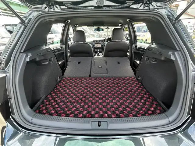 フォルクスワーゲン ゴルフ ＧＴＩ パフォーマンス 愛知県 2014(平26)年 1.3万km ガンＭ スマートキー/プッシュスタート/純正ナビ/フルセグTV/BT/バックカメラ/ETC/純正19インチAW/純正キャリパー/プリクラッシュセーフティ/レーンキープアシスト/クリアランスソナー /アダクティブクルーズコントロール/ドライブレコーダー/レーダー探知機/アイドリングストップ/オートライト/取説、保証書/スペアキー