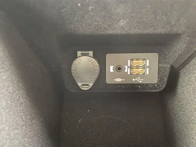 レクサス ＮＸ 300h バージョンL 富山県 2019(令1)年 2.8万km ソニッククォーツ 純正ナビ/フルセグTV/Bluetooth/DVD/バックカメラ/ETC2.0/純正AW付き冬タイヤ4本車載/スマートキー/カードキー/シートヒーター/ベンチレーション/全席パワーシート /レザーシート /レーダークルーズコントロール/ステアリングヒーター/パドルシフト/LEDヘッドライト/オートハイビーム/前後コーナーセンサー/電動リアゲート/衝突軽減ブレーキ