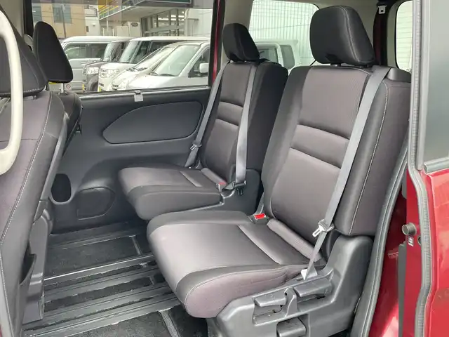 日産 セレナ ハイウェイスター Vセレクション 神奈川県 2018(平30)年 4.4万km マルーンレッド ワンオーナー/プッシュスタート/スペアキー1本/ビルトインETC/自動駐車システム/全方位カメラ/録画機能付きデジタルインナーミラー/クルーズコントロール/プリクラッシュ/車線逸脱防止装置/本革ステアリング/オートライト/LEDライト/フォグランプ/両側パワースライドドア/ハンズフリースライドドア/アイドリングストップ/横滑り防止装置