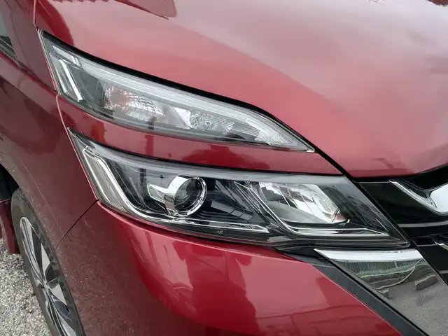 日産 セレナ ハイウェイスター Vセレクション 神奈川県 2018(平30)年 4.4万km マルーンレッド ワンオーナー/プッシュスタート/スペアキー1本/ビルトインETC/自動駐車システム/全方位カメラ/録画機能付きデジタルインナーミラー/クルーズコントロール/プリクラッシュ/車線逸脱防止装置/本革ステアリング/オートライト/LEDライト/フォグランプ/両側パワースライドドア/ハンズフリースライドドア/アイドリングストップ/横滑り防止装置