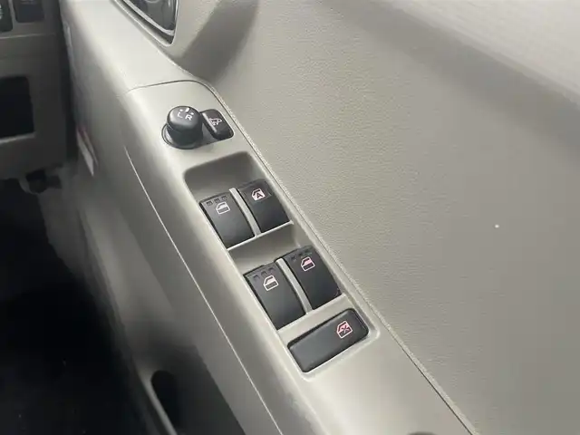 ダイハツ ムーヴ コンテ X 群馬県 2015(平27)年 5.9万km パールホワイトⅢ/コットンアイボリー 2トーン 純正SDナビ、地デジ、CD、DVD、MSV/　（NSZN-W65D）/４WD/電動格納ミラー/スマートキー×１/ドアバイザー/Wエアバッグ/ABS/整備手帳、取説