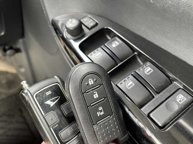 ダイハツ タント カスタム X 道東・釧路十勝 2016(平28)年 5.6万km ブラックマイカメタリック 4WD/片側パワースライドドア/純正エンジンスターター/エコアイドル/LEDヘッドライト/オートライト/フォグランプ/ベンチシート/社外14インチアルミ/プッシュスタート/スマートキー