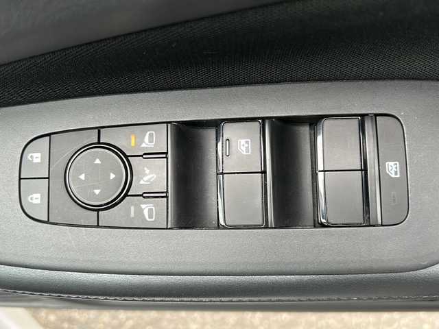 日産 ノート X FOUR 福島県 2022(令4)年 1.7万km ピュアホワイトパール 4WD セーフティシールド　電子Ｐ　オートホールド　前席シートヒーター　ハンドルヒーター　ＬＥＤヘッドライト　フォグライト　オートライト　オートハイビーム　ステリモ　Ｄ－ＭＯＤＥ　ＵＳＢ充電　スペアキー　取説