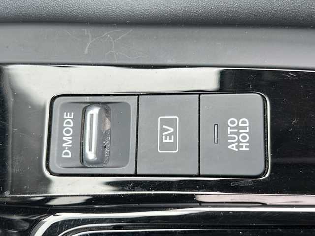 日産 ノート X FOUR 福島県 2022(令4)年 1.7万km ピュアホワイトパール 4WD セーフティシールド　電子Ｐ　オートホールド　前席シートヒーター　ハンドルヒーター　ＬＥＤヘッドライト　フォグライト　オートライト　オートハイビーム　ステリモ　Ｄ－ＭＯＤＥ　ＵＳＢ充電　スペアキー　取説