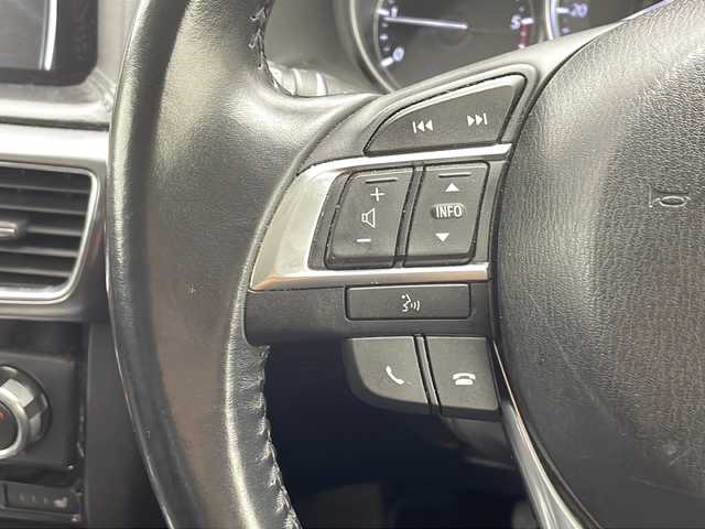 マツダ ＣＸ－５ XD Lパッケージ 沖縄県 2015(平27)年 8.1万km クリスタルホワイトパールマイカ ワンオーナー　/純正ナビ　　/　(フルセグＴＶ　Ｂｌｕｅｔｏｏｔｈ　CD　DVD)/バックカメラ　/ETC　/シートヒーター/レザーシート　/パワーシート/レーダークルーズコントロール　/プッシュスタート　/スマートキー　/純正１７インチアルミホイール/クリアランスソナー/純正フロアマット/ＬＥＤヘッドライト/オートライト/スマートキー/スペアキー/プッシュスタート