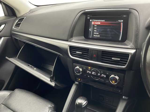 マツダ ＣＸ－５ XD Lパッケージ 沖縄県 2015(平27)年 8.1万km クリスタルホワイトパールマイカ ワンオーナー　/純正ナビ　　/　(フルセグＴＶ　Ｂｌｕｅｔｏｏｔｈ　CD　DVD)/バックカメラ　/ETC　/シートヒーター/レザーシート　/パワーシート/レーダークルーズコントロール　/プッシュスタート　/スマートキー　/純正１７インチアルミホイール/クリアランスソナー/純正フロアマット/ＬＥＤヘッドライト/オートライト/スマートキー/スペアキー/プッシュスタート