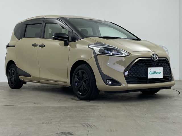 トヨタ シエンタ G グランパー 鹿児島県 2020(令2)年 4.8万km ベージュ 社外カロツェリアナビ/AVIC-RL711/社外カロツェリア製/フリップダウンモニター/両側パワースライド/前席シートヒーター/ステアリングヒーター/インテリジェントクリアランスソナー/LEDヘッドライト/オートヘッドライト/グランパー専用クロームメッキフロントグリルトリム/グランパー専用ブラックホイールキャップ/グランパー専用ブラックサイドミラー
