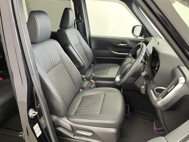 トヨタ ノア S－Z 埼玉県 2022(令4)年 2.4万km スパークリングブラックパールクリスタルシャイン 純正１０．５インチディスプレイオーディオ　フリップダウンモニター　バックカメラ　ＢＳＭ　ＤＶＤ再生　三眼ＬＥＤ　セーフティセンス　ビルトインＥＴＣ２．０　前後ドラレコ　ＨＤＭＩ　シートヒーター　地デジ