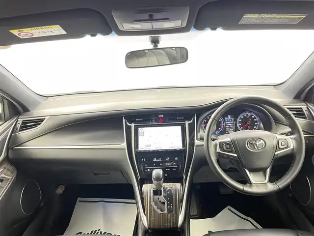 トヨタ ハリアー エレガンス 福井県 2014(平26)年 12.6万km ホワイトパールクリスタルシャイン トヨタ純正９インチナビ　型式：ＮＳＺＴ－Ｙ６２Ｇ/（ＦＭ／ＡＭ／ＢＴ／ＣＤ／ＤＶＤ）/バックカメラ/スペアキー１本　/社外ＥＴＣ　/純正フロアマット　/合皮シート　/電動シート /純正17インチアルミホイール