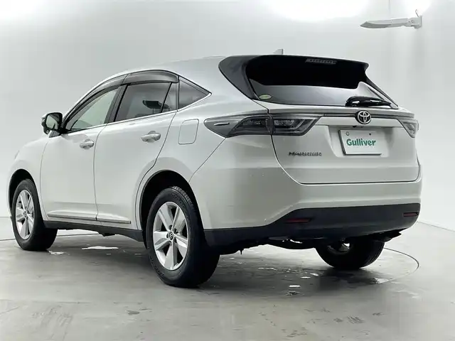 トヨタ ハリアー エレガンス 福井県 2014(平26)年 12.6万km ホワイトパールクリスタルシャイン トヨタ純正９インチナビ　型式：ＮＳＺＴ－Ｙ６２Ｇ/（ＦＭ／ＡＭ／ＢＴ／ＣＤ／ＤＶＤ）/バックカメラ/スペアキー１本　/社外ＥＴＣ　/純正フロアマット　/合皮シート　/電動シート /純正17インチアルミホイール