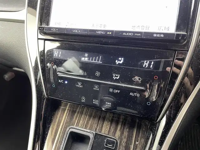 トヨタ ハリアー エレガンス 福井県 2014(平26)年 12.6万km ホワイトパールクリスタルシャイン トヨタ純正９インチナビ　型式：ＮＳＺＴ－Ｙ６２Ｇ/（ＦＭ／ＡＭ／ＢＴ／ＣＤ／ＤＶＤ）/バックカメラ/スペアキー１本　/社外ＥＴＣ　/純正フロアマット　/合皮シート　/電動シート /純正17インチアルミホイール