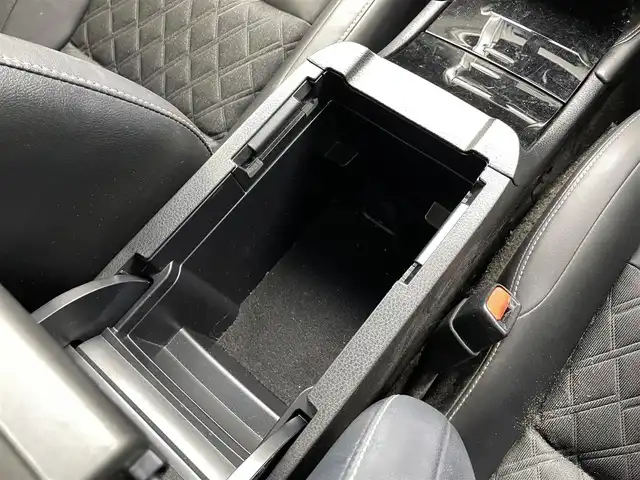 トヨタ ハリアー エレガンス 福井県 2014(平26)年 12.6万km ホワイトパールクリスタルシャイン トヨタ純正９インチナビ　型式：ＮＳＺＴ－Ｙ６２Ｇ/（ＦＭ／ＡＭ／ＢＴ／ＣＤ／ＤＶＤ）/バックカメラ/スペアキー１本　/社外ＥＴＣ　/純正フロアマット　/合皮シート　/電動シート /純正17インチアルミホイール