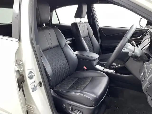 トヨタ ハリアー エレガンス 福井県 2014(平26)年 12.6万km ホワイトパールクリスタルシャイン トヨタ純正９インチナビ　型式：ＮＳＺＴ－Ｙ６２Ｇ/（ＦＭ／ＡＭ／ＢＴ／ＣＤ／ＤＶＤ）/バックカメラ/スペアキー１本　/社外ＥＴＣ　/純正フロアマット　/合皮シート　/電動シート /純正17インチアルミホイール