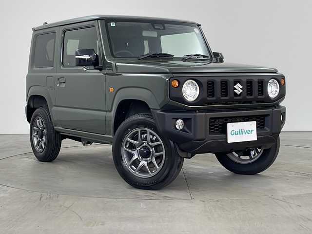 スズキ ジムニー XC 兵庫県 2025(令7)年 0.1千km ジャングルグリーン ・登録済未使用車/・デュアルセンサーブレーキサポート/・誤発進抑制機能/・車線逸脱警報機能/・ふらつき警報機能/・ハイビームアシスト/・先行車発進お知らせ機能/・標識認識機能/・エマージェンシーストップシグナル/・ヒルホールドコントロール/・ヒルディセントコントロール/・ＬＥＤヘッドランプ/・ヘッドランプウォッシャー/・オートライトシステム/・フロントマルチリフレクターハロゲンフォグランプ/・ヒーテッドドアミラー/・クルーズコントロール/・純正16インチアルミホイール/・前席シートヒーター/・プッシュスタート/・スマートキー
