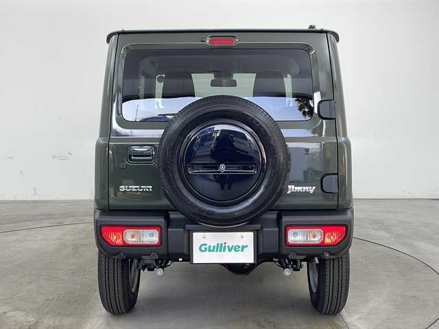 スズキ ジムニー XC 兵庫県 2025(令7)年 0.1千km ジャングルグリーン ・登録済未使用車/・デュアルセンサーブレーキサポート/・誤発進抑制機能/・車線逸脱警報機能/・ふらつき警報機能/・ハイビームアシスト/・先行車発進お知らせ機能/・標識認識機能/・エマージェンシーストップシグナル/・ヒルホールドコントロール/・ヒルディセントコントロール/・ＬＥＤヘッドランプ/・ヘッドランプウォッシャー/・オートライトシステム/・フロントマルチリフレクターハロゲンフォグランプ/・ヒーテッドドアミラー/・クルーズコントロール/・純正16インチアルミホイール/・前席シートヒーター/・プッシュスタート/・スマートキー