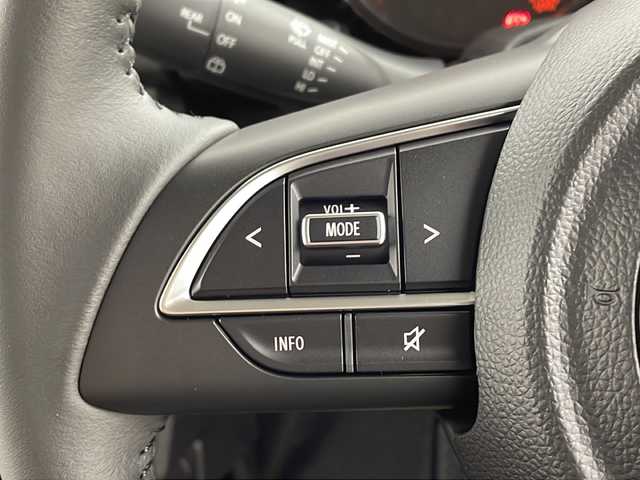 スズキ ジムニー XC 兵庫県 2025(令7)年 0.1千km ジャングルグリーン ・登録済未使用車/・デュアルセンサーブレーキサポート/・誤発進抑制機能/・車線逸脱警報機能/・ふらつき警報機能/・ハイビームアシスト/・先行車発進お知らせ機能/・標識認識機能/・エマージェンシーストップシグナル/・ヒルホールドコントロール/・ヒルディセントコントロール/・ＬＥＤヘッドランプ/・ヘッドランプウォッシャー/・オートライトシステム/・フロントマルチリフレクターハロゲンフォグランプ/・ヒーテッドドアミラー/・クルーズコントロール/・純正16インチアルミホイール/・前席シートヒーター/・プッシュスタート/・スマートキー