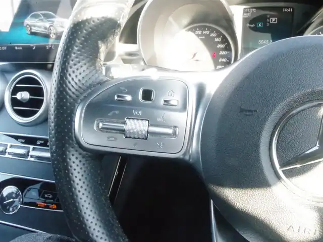 メルセデス・ベンツ Ｃ２００ 4マチック AVG AMGライン 岩手県 2019(平31)年 6万km ダイヤモンドホワイト アクティブブレーキアシスト/レーンチェンジアシスト/ブラインドスポット/アテンションアシスト/純正HDDナビ/フルセグTV/バックカメラ/DSRC/黒革シート/パワーシート/シートヒーター/エアサス/マルチビームLED