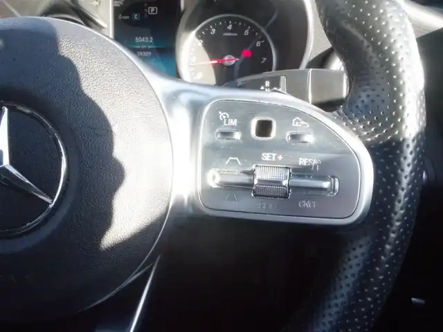 メルセデス・ベンツ Ｃ２００ 4マチック AVG AMGライン 岩手県 2019(平31)年 6万km ダイヤモンドホワイト アクティブブレーキアシスト/レーンチェンジアシスト/ブラインドスポット/アテンションアシスト/純正HDDナビ/フルセグTV/バックカメラ/DSRC/黒革シート/パワーシート/シートヒーター/エアサス/マルチビームLED