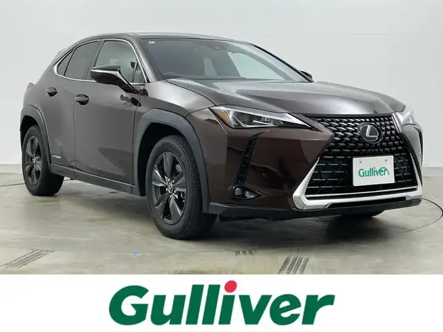レクサス ＵＸ 250h バージョンC 岡山県 2020(令2)年 2.9万km アンバークリスタルシャイン 純正１０．２５インチナビ/（CD/DVD/フルセグ/AUX/USB）/バックカメラ/サンルーフ/レーダークルーズコントロール/ステアリングヒーター/合皮シート/パワーシート（運転席/助手席）/シートヒーター（運転席/助手席）/ビルトインＥＴＣ２．０/純正ドライブレコーダー（前/後）/コーナーセンサー（前/後）/踏み間違い防止/衝突軽減ブレーキ/ブラインドスポットモニター/レーンキープアシスト/LEDヘッドライト/オートライト/オートハイビーム/オートブレーキホールド/ワイヤレス充電/純正17インチAW/純正フロアマット/スマートキー×3