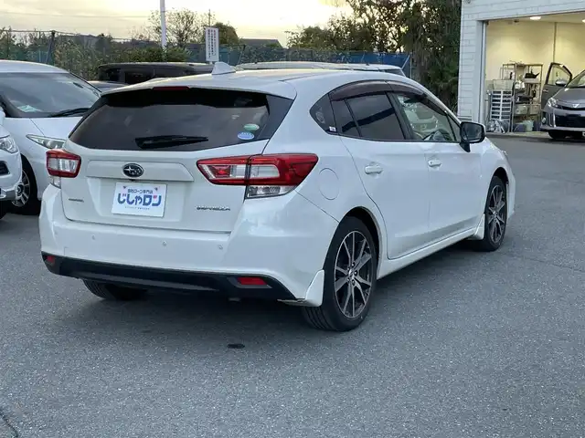 スバル インプレッサ スポーツ 2．0i－L アイサイト 東京都 2017(平29)年 8.1万km クリスタルホワイトP 【(株)IDOMが運営する【じしゃロン昭島店】の自社ローン対象車両になります。こちらは現金ご利用時の価格です。自社ローンご希望の方は別途その旨お申付け下さい。】/ディーラーOPナビ/BT/SD/CD/DVD/フルセグ/ワンオーナー/バック、サイドカメラ/ドライブレコーダー（前）CS-LR830D/ETC付/４WD/ステアリングスイッチ/スマートキー/LEDライト/AUTOライト/クルーズコントロール（追従走行有）/フロアマット純正