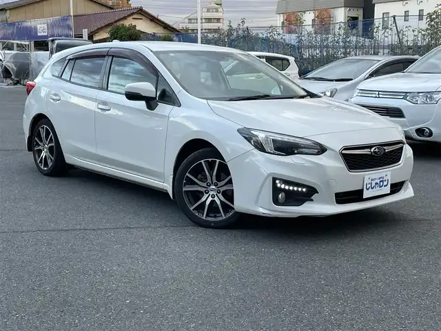 スバル インプレッサ スポーツ 2．0i－L アイサイト 東京都 2017(平29)年 8.1万km クリスタルホワイトP 【(株)IDOMが運営する【じしゃロン昭島店】の自社ローン対象車両になります。こちらは現金ご利用時の価格です。自社ローンご希望の方は別途その旨お申付け下さい。】/ディーラーOPナビ/BT/SD/CD/DVD/フルセグ/ワンオーナー/バック、サイドカメラ/ドライブレコーダー（前）CS-LR830D/ETC付/４WD/ステアリングスイッチ/スマートキー/LEDライト/AUTOライト/クルーズコントロール（追従走行有）/フロアマット純正
