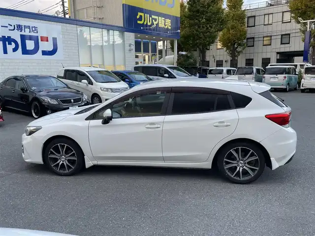 スバル インプレッサ スポーツ 2．0i－L アイサイト 東京都 2017(平29)年 8.1万km クリスタルホワイトP 【(株)IDOMが運営する【じしゃロン昭島店】の自社ローン対象車両になります。こちらは現金ご利用時の価格です。自社ローンご希望の方は別途その旨お申付け下さい。】/ディーラーOPナビ/BT/SD/CD/DVD/フルセグ/ワンオーナー/バック、サイドカメラ/ドライブレコーダー（前）CS-LR830D/ETC付/４WD/ステアリングスイッチ/スマートキー/LEDライト/AUTOライト/クルーズコントロール（追従走行有）/フロアマット純正