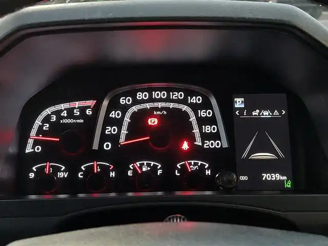 トヨタ ランドクルーザー AX 東京都 2024(令6)年 0.7万km アティチュードブラックマイカ 社外メモリナビ/フルセグTV/バックカメラ/ドライブレコーダー/ハーフレザーシート/電動デフロック/LEDヘッドライト/Toyota Safety Sense/・プリクラッシュセーフティ/・レーンディパーチャーアラート/・オートマチックハイビーム/クルーズコントロール