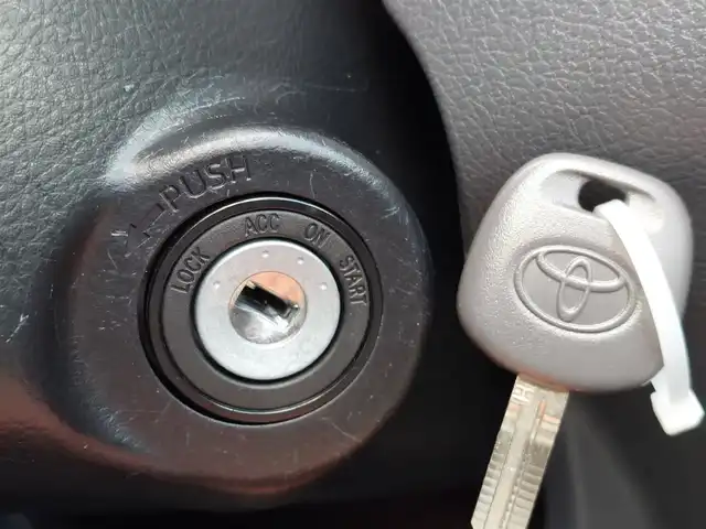 トヨタ ランドクルーザー AX 東京都 2024(令6)年 0.7万km アティチュードブラックマイカ 社外メモリナビ/フルセグTV/バックカメラ/ドライブレコーダー/ハーフレザーシート/電動デフロック/LEDヘッドライト/Toyota Safety Sense/・プリクラッシュセーフティ/・レーンディパーチャーアラート/・オートマチックハイビーム/クルーズコントロール