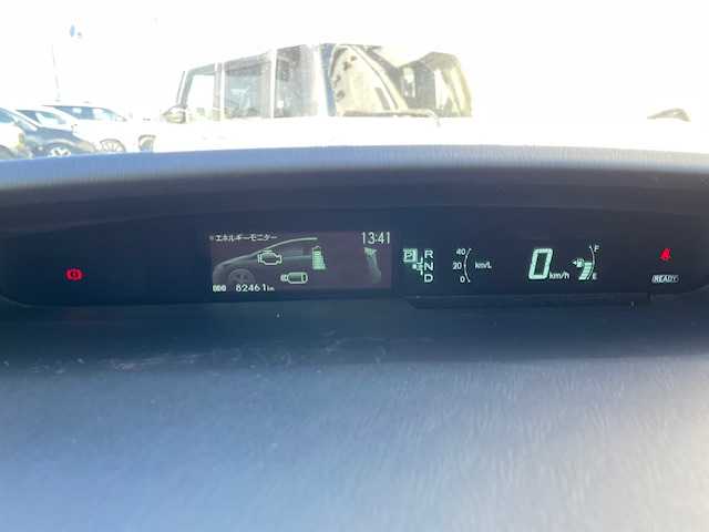 トヨタ プリウス G 青森県 2013(平25)年 8.3万km ホワイトパールクリスタルシャイン ワンオーナー/純正ナビ（フルセグ）/ＥＴＣ/ハーフレザーシート/クルーズコントロール/スペアキー/スタッドレスタイヤ積込