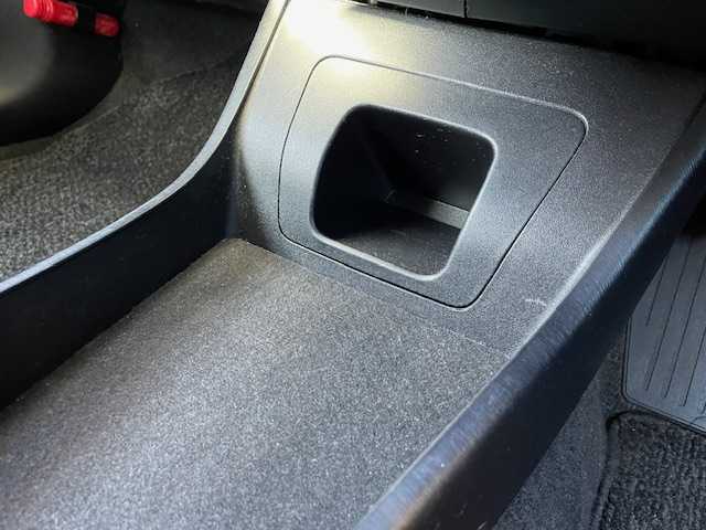 トヨタ プリウス G 青森県 2013(平25)年 8.3万km ホワイトパールクリスタルシャイン ワンオーナー/純正ナビ（フルセグ）/ＥＴＣ/ハーフレザーシート/クルーズコントロール/スペアキー/スタッドレスタイヤ積込