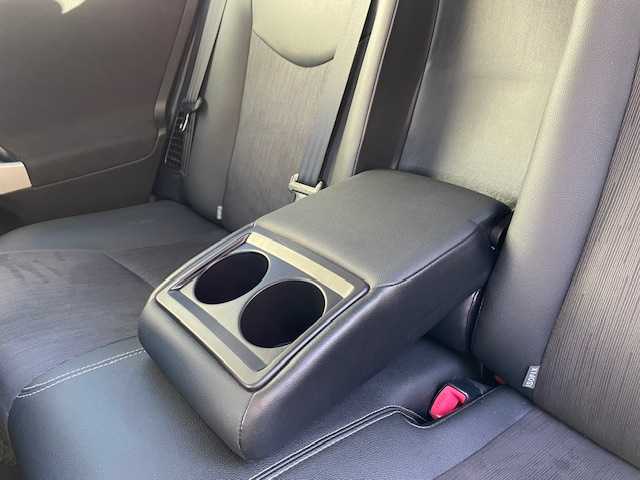 トヨタ プリウス G 青森県 2013(平25)年 8.3万km ホワイトパールクリスタルシャイン ワンオーナー/純正ナビ（フルセグ）/ＥＴＣ/ハーフレザーシート/クルーズコントロール/スペアキー/スタッドレスタイヤ積込