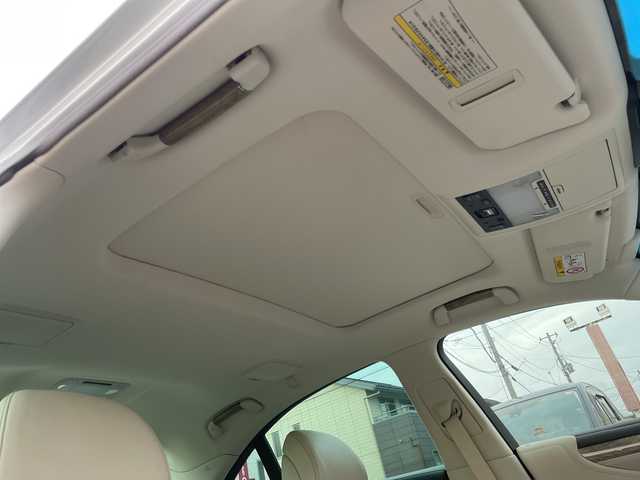 レクサス ＬＳ 600h バージョンC 秋田県 2013(平25)年 8.8万km ホワイトパールクリスタルシャイン サンルーフ /追従クルコン/プリクラッシュセーフティ/ブラインドスポットモニター/革シート /純正ナビ/（フルセグTV　Bluetooth CD DVD）　/バックカメラ　/前後ソナー　/前席メモリ付パワーシート　/シートベンチレーション/ヒーター　/電動リアゲート　/ETC