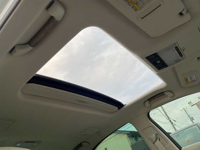 レクサス ＬＳ 600h バージョンC 秋田県 2013(平25)年 8.8万km ホワイトパールクリスタルシャイン サンルーフ /追従クルコン/プリクラッシュセーフティ/ブラインドスポットモニター/革シート /純正ナビ/（フルセグTV　Bluetooth CD DVD）　/バックカメラ　/前後ソナー　/前席メモリ付パワーシート　/シートベンチレーション/ヒーター　/電動リアゲート　/ETC