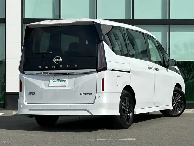 日産 セレナ e－パワー ハイウェイS V 90周年記念車 和歌山県 2024(令6)年 1.9万km プリズムホワイト 純正９インチナビ/フルセグTV/アラウンドビューモニター/デジタルインナーミラー/両側パワースライドドア/プロパイロット/エマージェンシーブレーキ/ブラインドスポットモニター/純正フロアマット/純正アルミホイール/ビルトインETC/革シート/シートバックテーブル/LEDヘッドライト/オートライト/オートマチックハイビーム